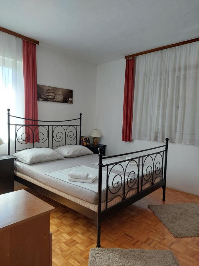 Orange City Apartment'S Repic Biograd Na Moru Exterior foto